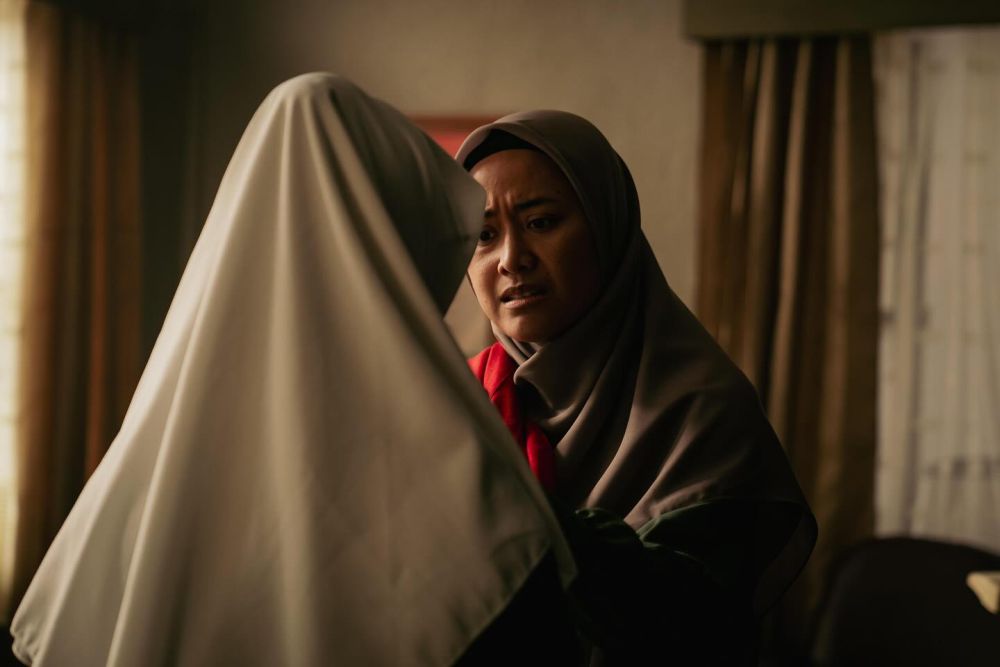 3 Karakter yang Diperankan Putri Ayudya sebagai Guru di Film Indonesia