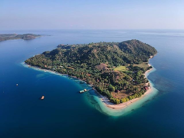 Kostum Karnaval Lombok yang Memikat, Benar-Benar Mengagumkan!