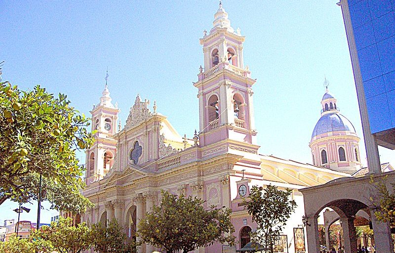 4 Gereja Paling Hits di Argentina, Ada Berwarna Pink!