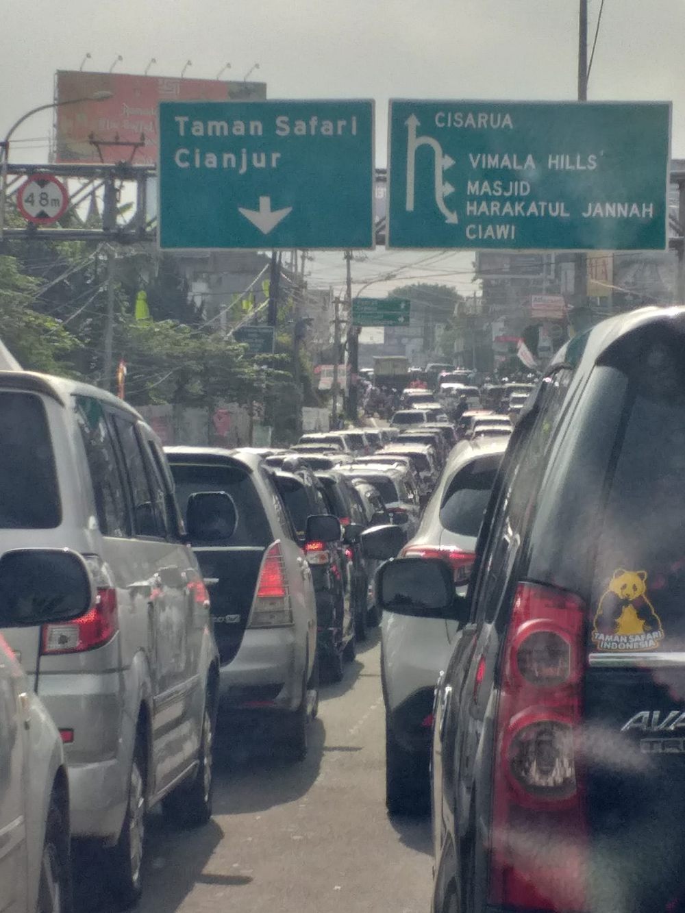 Wisatawan Membludak, Jalan Tol Jagorawi Arah Puncak Berlaku Contraflow