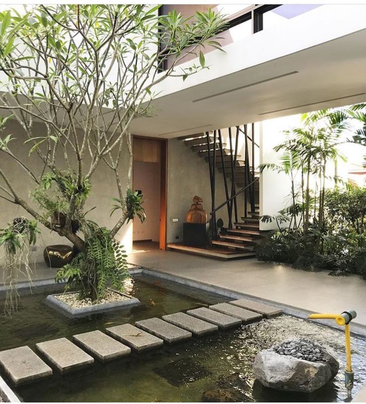 9 Inspirasi Kolam Mini untuk Relaksasi dan Dekorasi Rumah yang Estetik