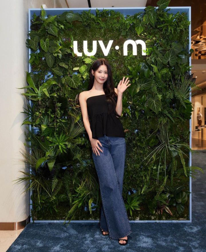9 Ide Outfit buat Hangout ala Miyeon (G)I-DLE, Effortless Modis!