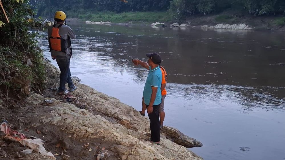 Bocah Perempuan Ngawi Hanyut di Bengawan Solo saat Mencari Ikan