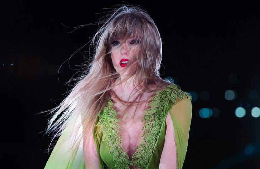 Lirik Lagu Fortnight - Taylor Swift ft. Post Malone dan Terjemahannya