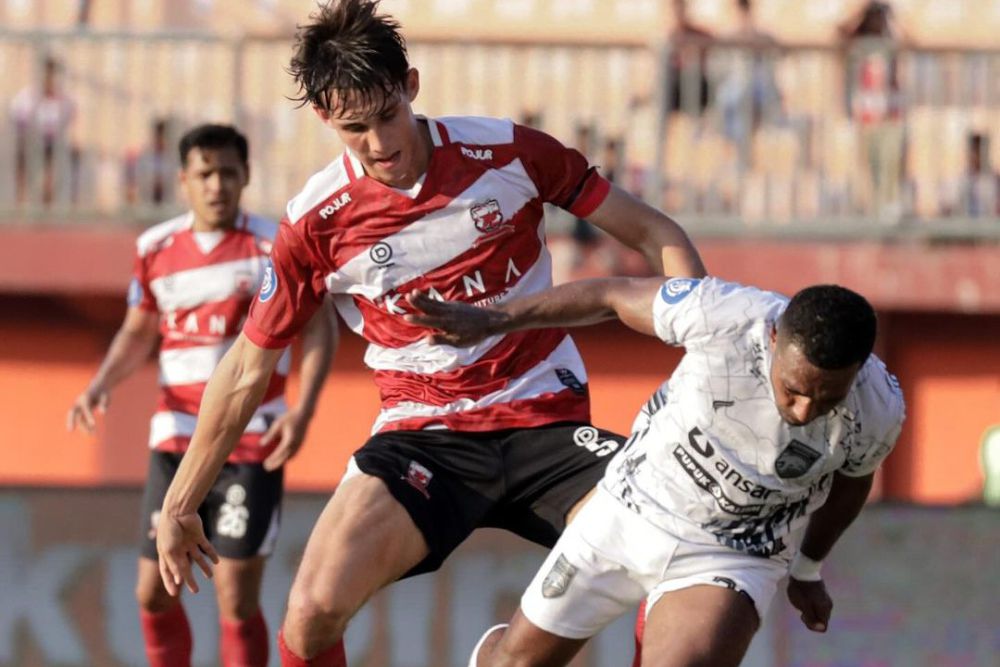 6 Laga Sengit Menanti Madura United pada Desember 2024