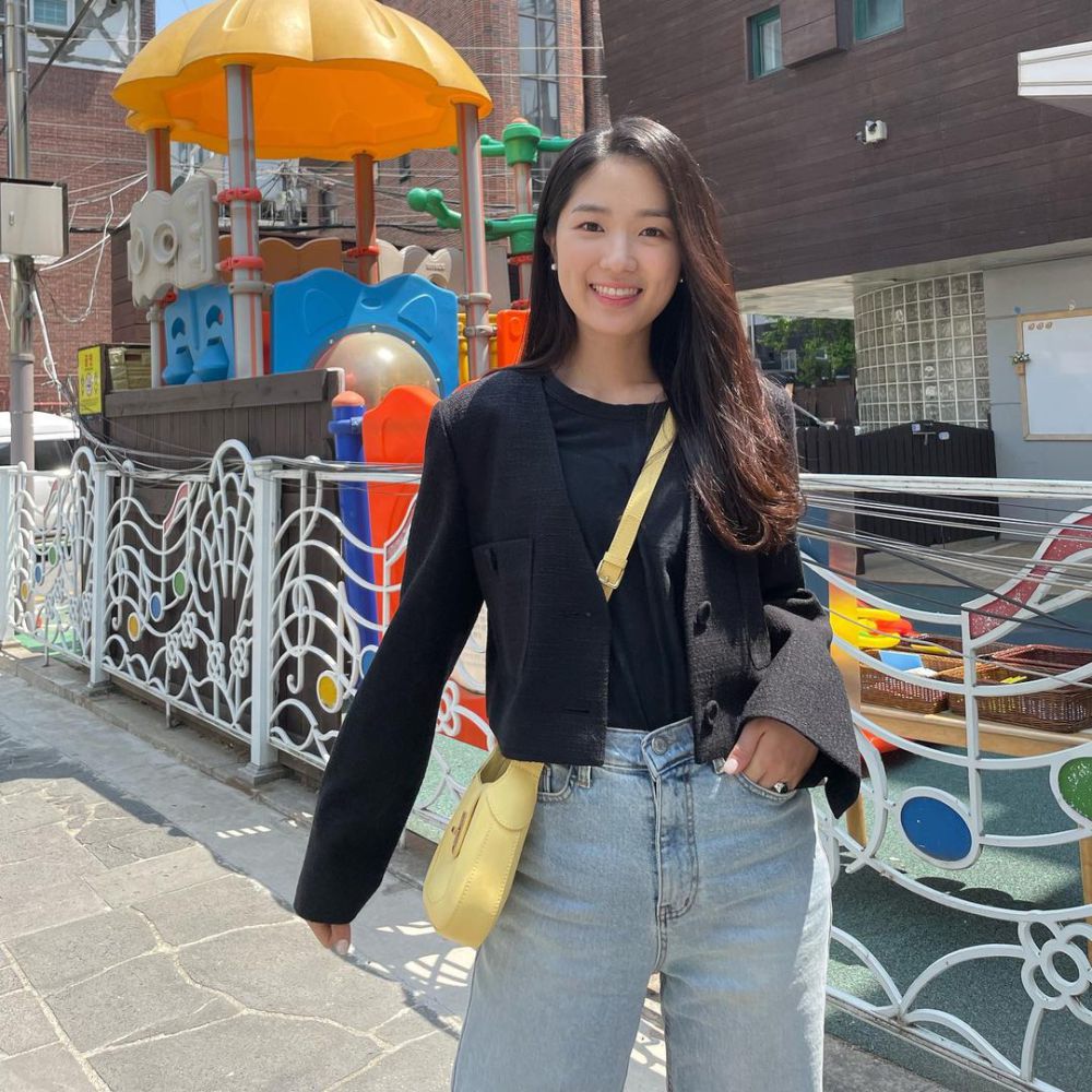 9 Style Outfit Girls Day Out ala Kim Hye Yoon, Pemain Lovely Runner!