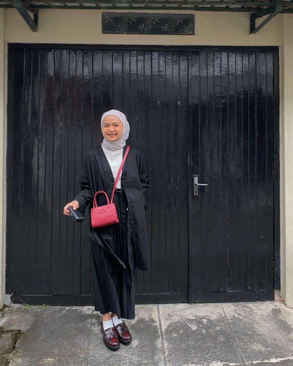 9 Ide Ootd Hijab Kasual Ala Maryam Nurul, Mudah Disontek!