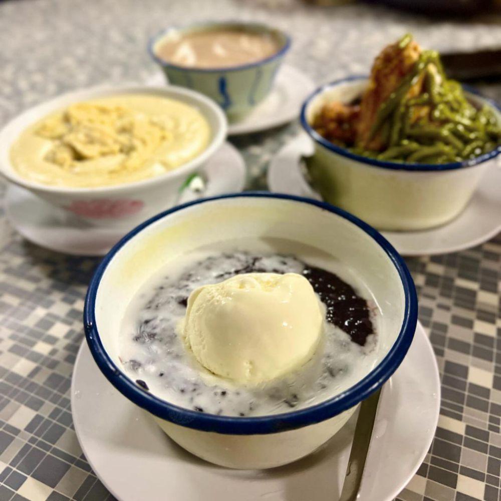 Toko Dessert Hits di Bugis Singapura