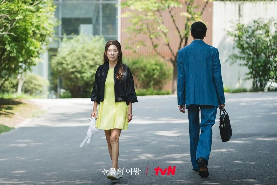 7 Facts about Yoon Eun Sung and Moh Seul Hee's Relationship in Queen of Tears