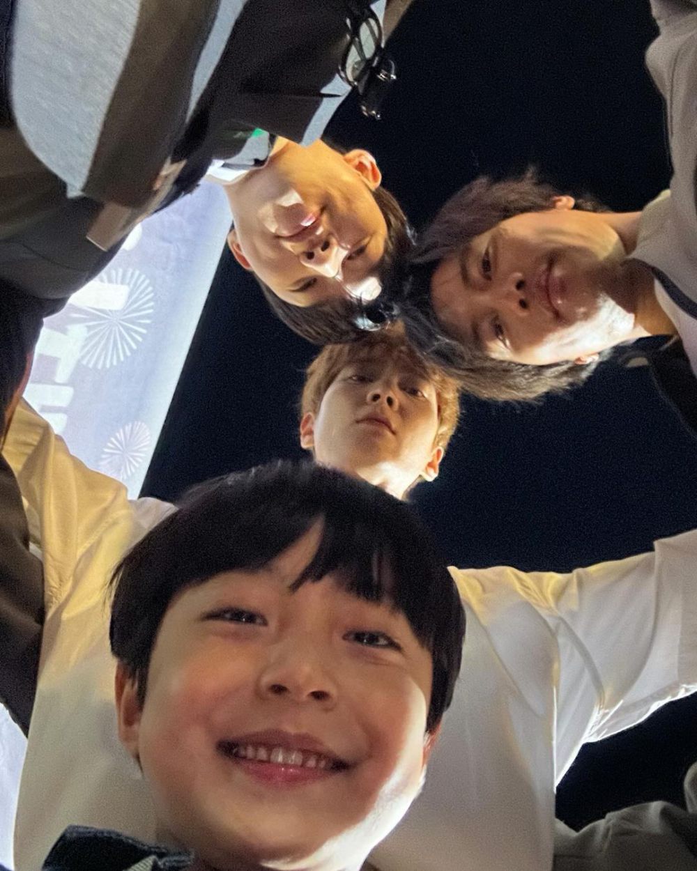 9 Momen di Balik Layar Drama The Midnight Studio, Akrab!