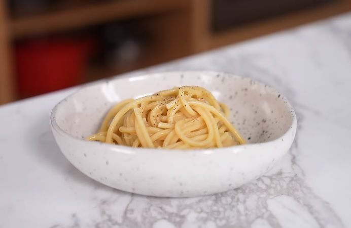 Resep Buttered Noodles, Mie Campur Mentega yang Cepat dan Mudah 