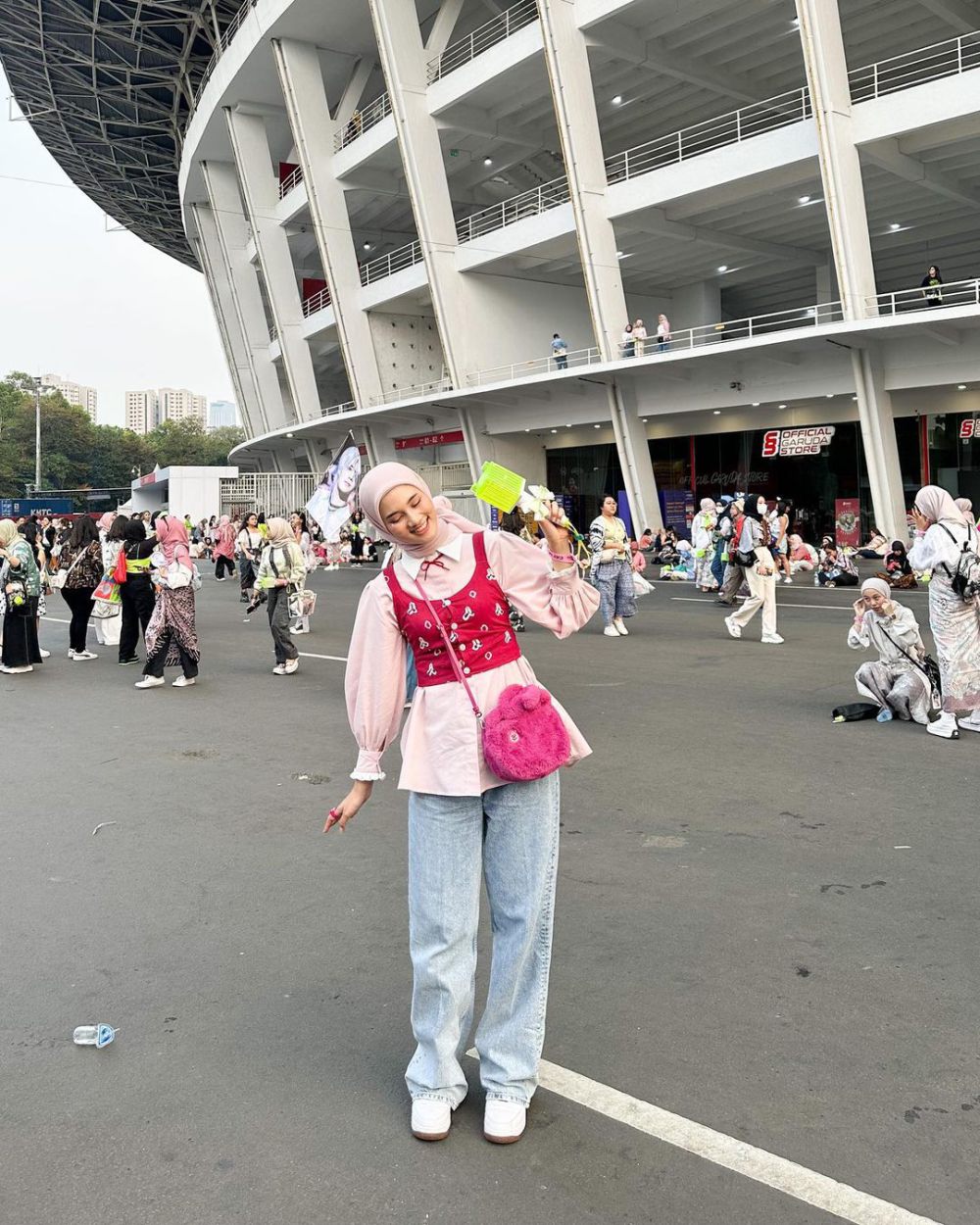 Outfit Hijab Buat Nonton Konser KPop