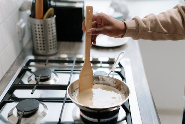 Resep Puding Roti Custard Vanilla, Creamy dan Lumer di Mulut