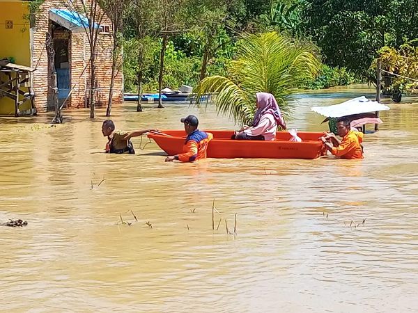Banjir Belum Surut, 8.863 Hektare Sawah di Sulsel Masih Terendam