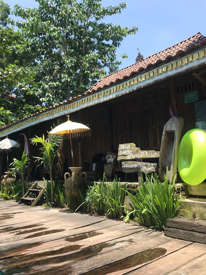 Aria Rooms and Pool, Tempat Berenang di Sleman dengan Nuansa Bali