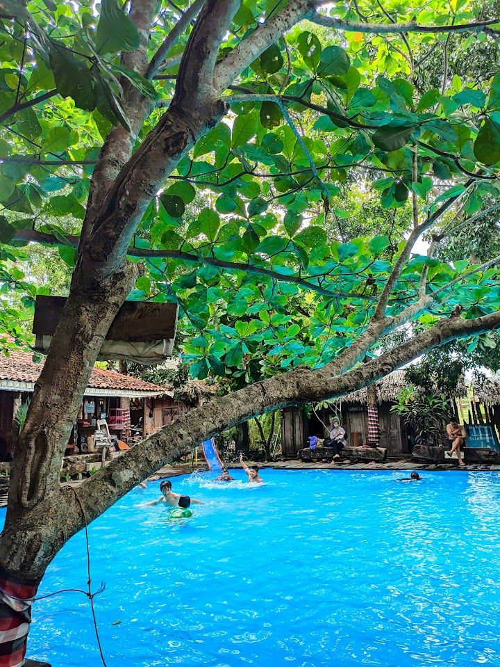 Aria Rooms and Pool, Tempat Berenang di Sleman dengan Nuansa Bali