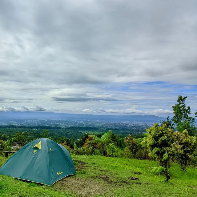 Bukit Tengtung Baturaden Banyumas, Camping dengan View Gunung Slamet