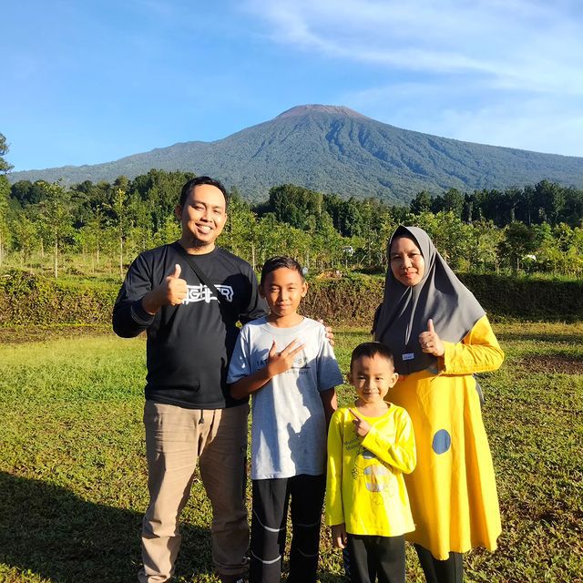 Bukit Tengtung Baturaden Banyumas, Camping dengan View Gunung Slamet