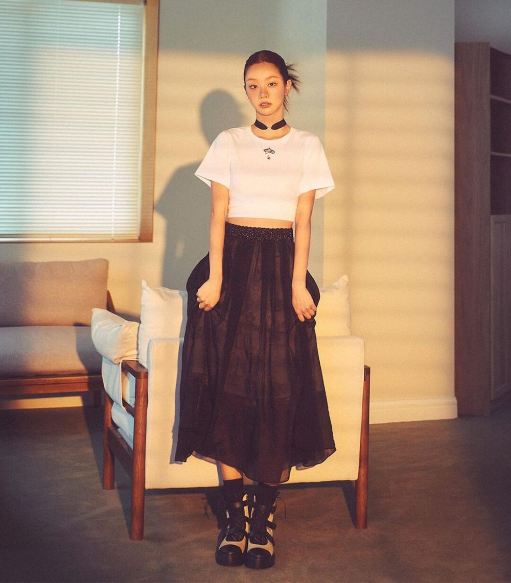 11 Inspirasi Oufit Monokrom ala Hyeri Girls Day, Super Authentic!