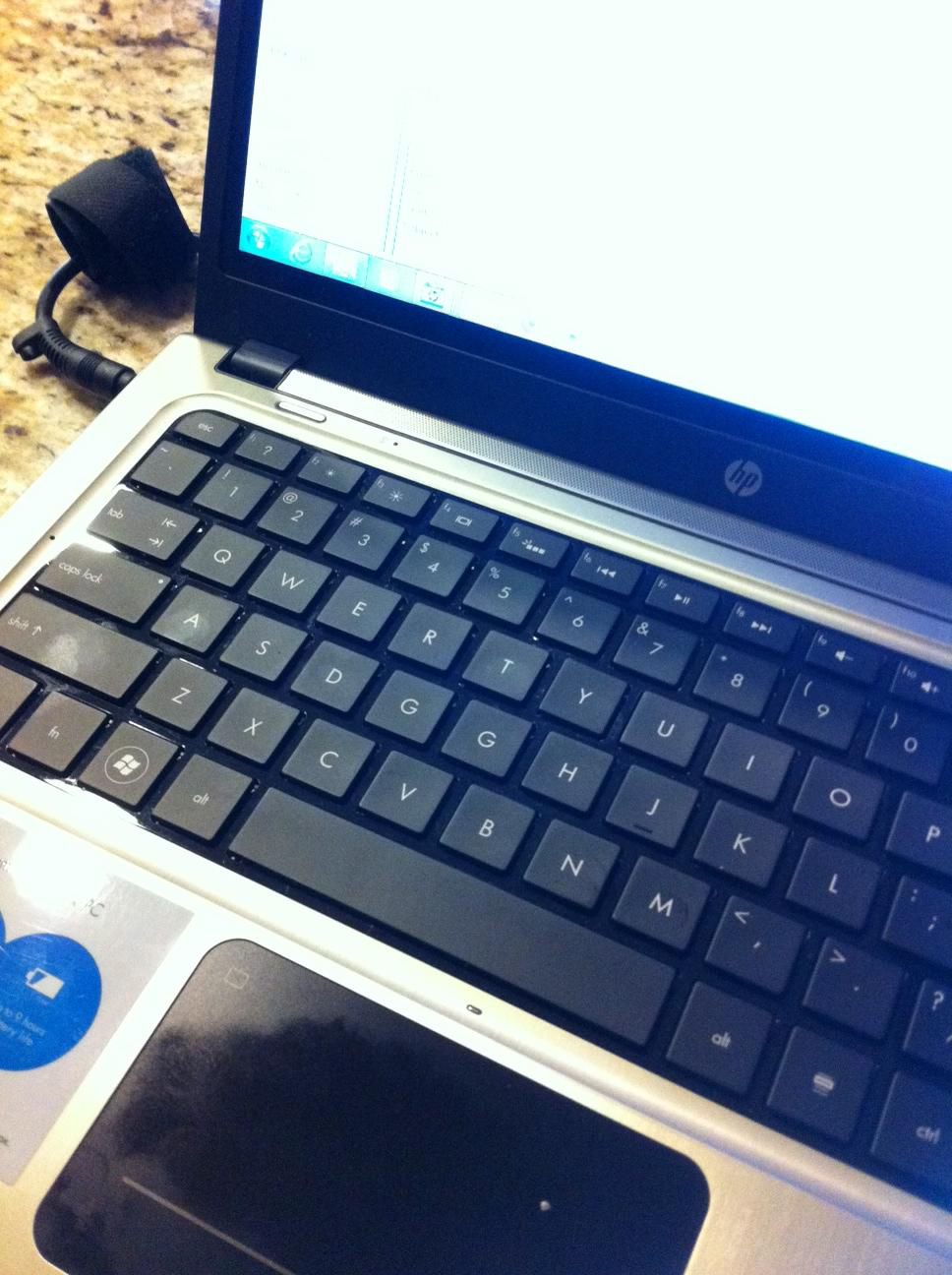 8 Typo di Keyboard Laptop, Tombol Home Jadi Hone, dong!