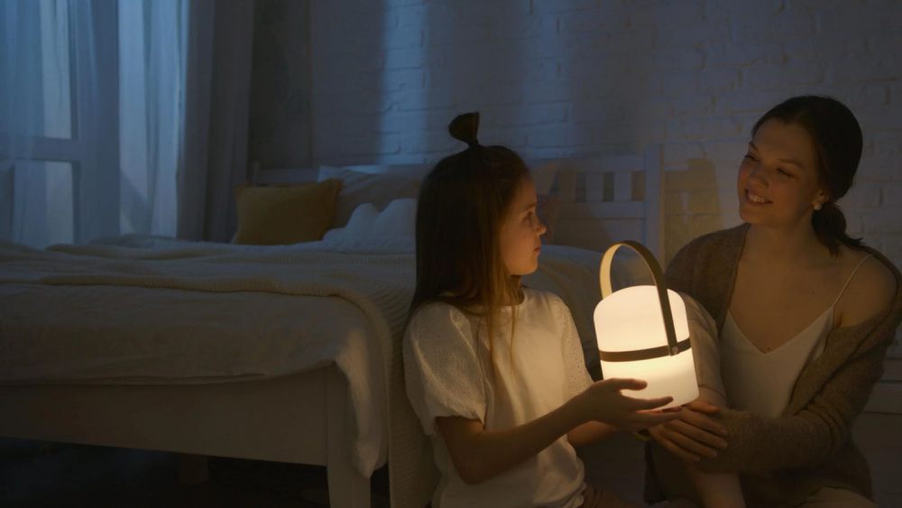 6 Panduan Membeli Lampu Tidur yang Cocok untuk Kamar Anak