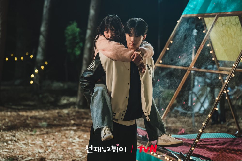 Plot Twist Of Lovely Runner Episodes 9-10, Ryu Sun Jae Is Not An Idol