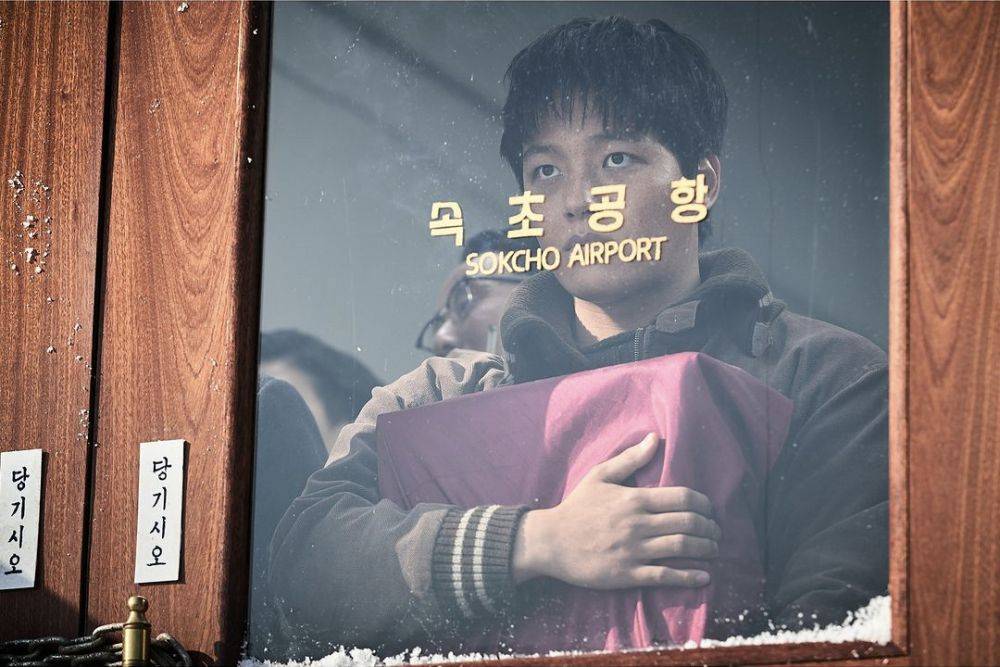 7 Facts about Yeo Jin Goo's Role in the Film Hijacking, Bringing Disaster on the Plane