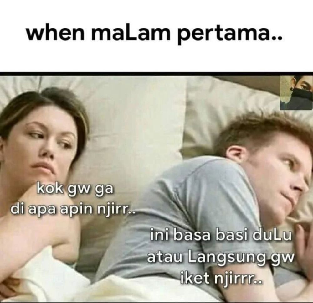 7 Meme Malam Pertama yang Bikin Canggung Pasangan Baru
