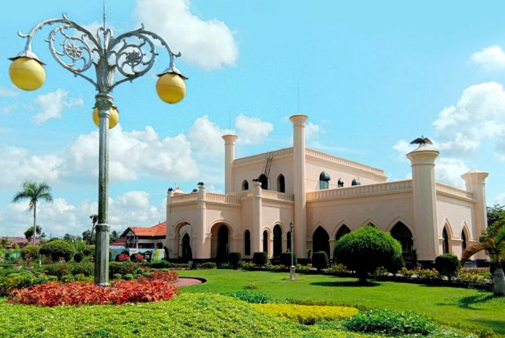 Punya Komet! Ini 6 Fakta Menarik Istana Siak Sri Indrapura