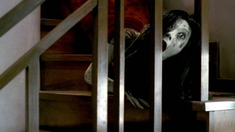 10 Rekomendasi Film Horor tentang Rumah Hantu, Menegangkan!