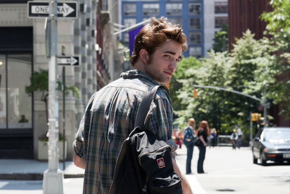 10 Karakter Ikonik yang Diperankan Robert Pattinson, Batman Terfavorit