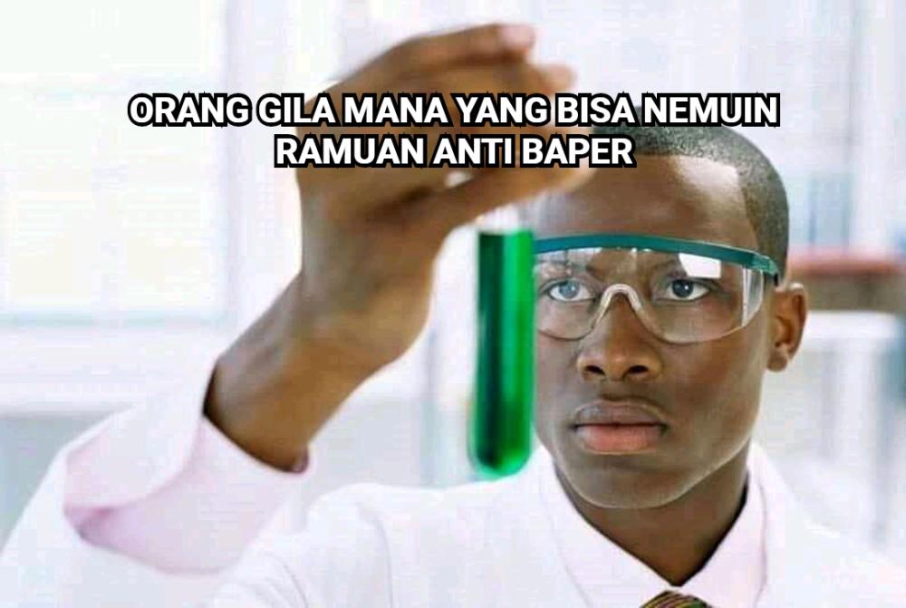 7 Meme Orang Gila Mana yang Ngelakuin Sesuatu di Luar Nalar