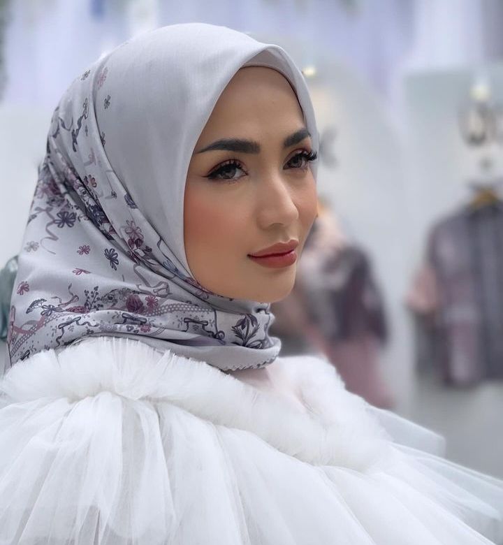 Email dalam Jual Beli Online: Pilar Komunikasi dan Keamanan Transaksi