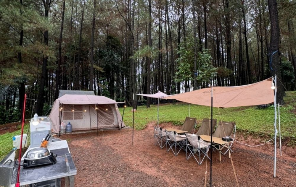 6 Tempat Glamping di Gowa, Panorama Gunung hingga Hutan Pinus