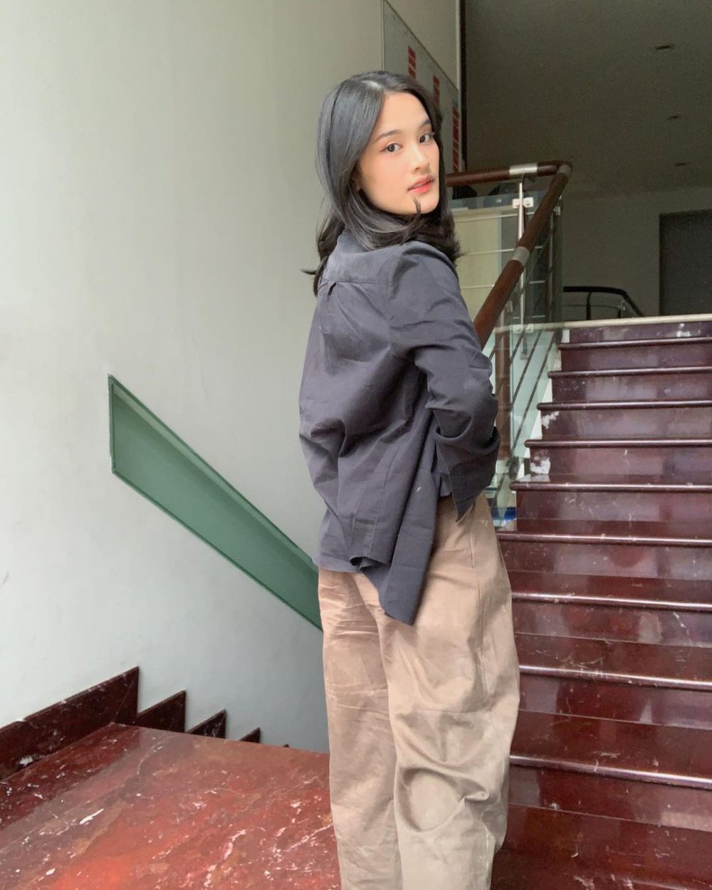 8 OOTD Campus To Go Ala Ashel Ex-JKT48, Simple tapi Eyecatchy!