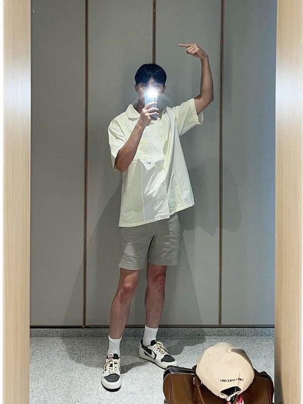 7 Ide Outfit Sporty ala Park Seo Joon, Nyaman buat Daily Wear!