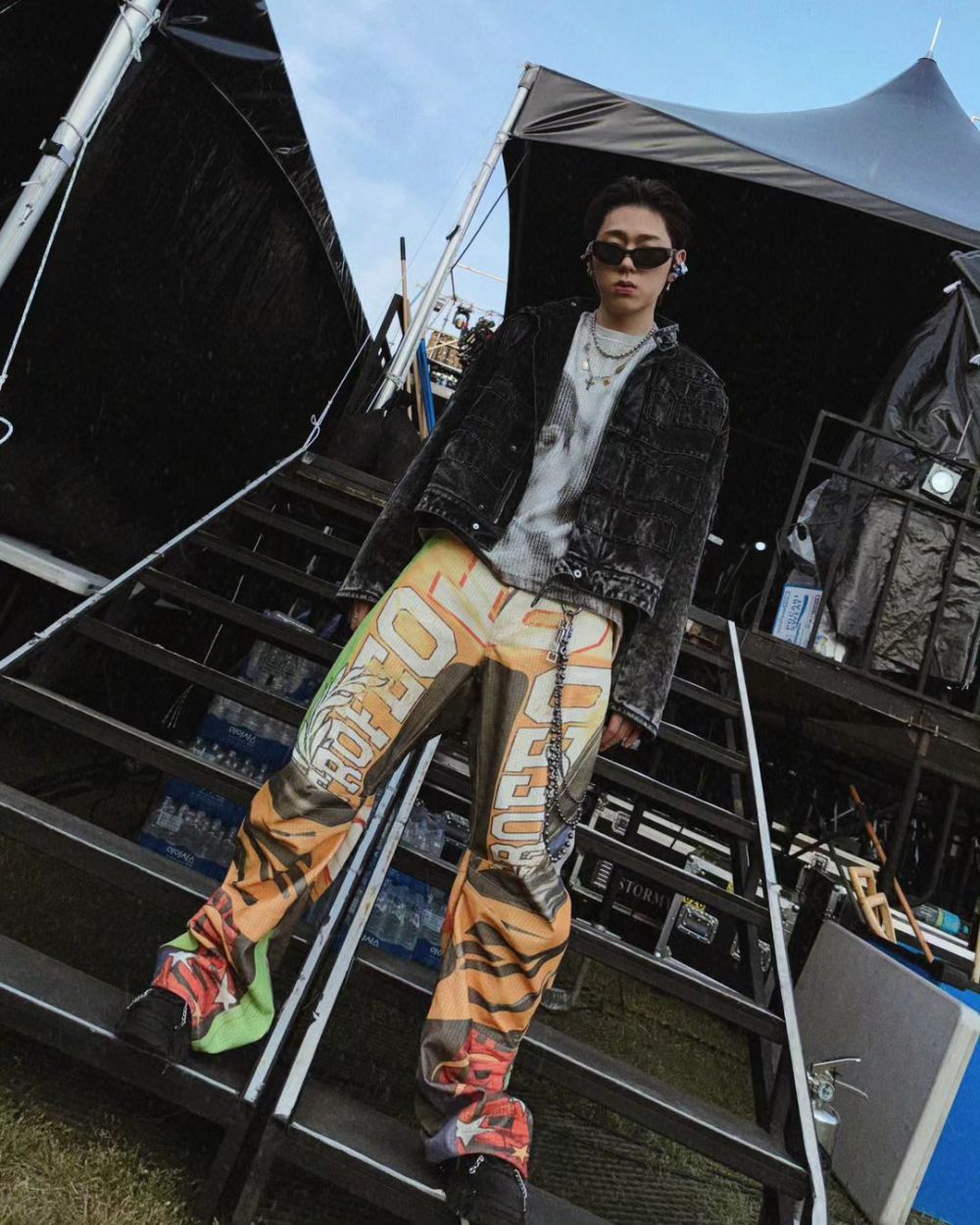 7 Inspirasi OOTD Street Style ala Zico, Tampil Hip dan Swag!