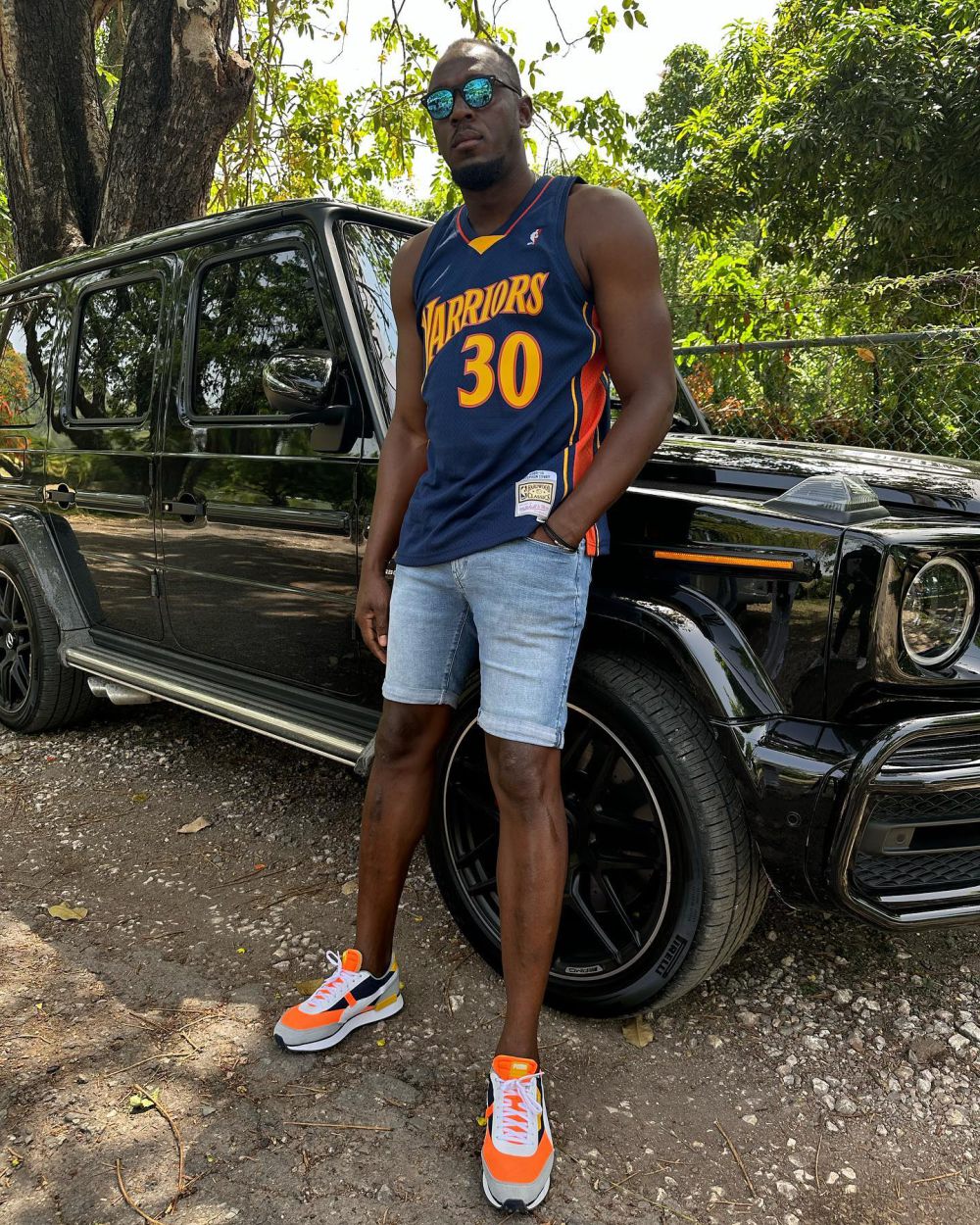 8 Ide Outfit ala Usain Bolt yang Keren Abis, Fashionable!