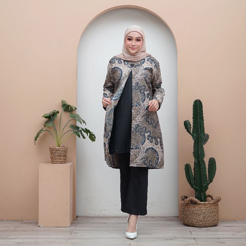 7 Rekomendasi Seragam Baju Batik Umrah Perempuan Stylish