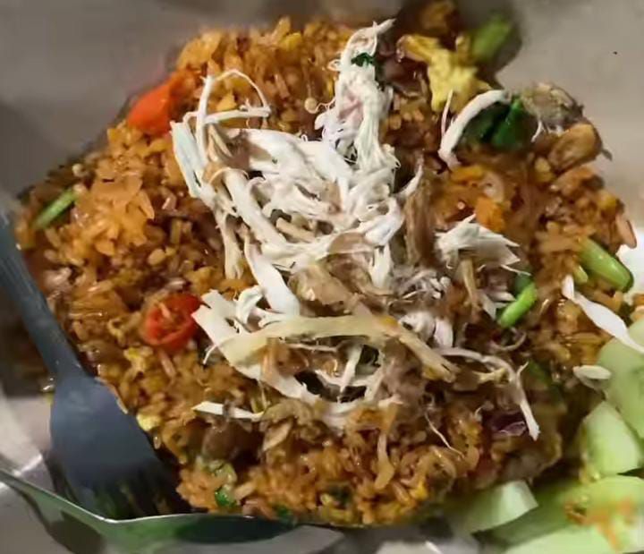 6 Penjual Nasi Goreng di Dekat Stasiun Jember untuk Makan Malam