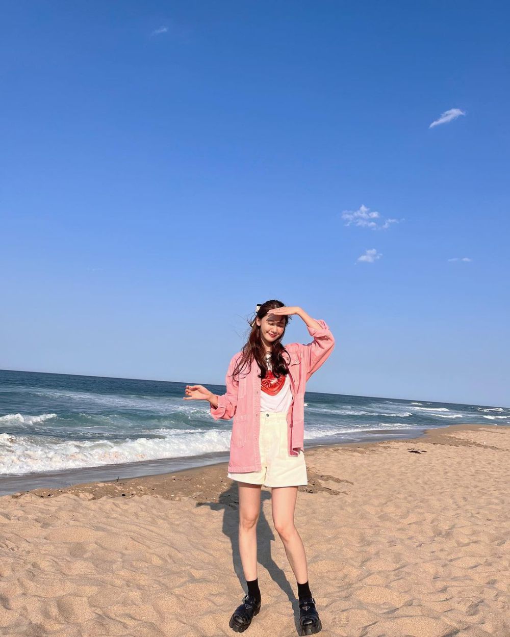 11 Padu Padan Outfit Pink ala Yoona SNSD, So Pretty!
