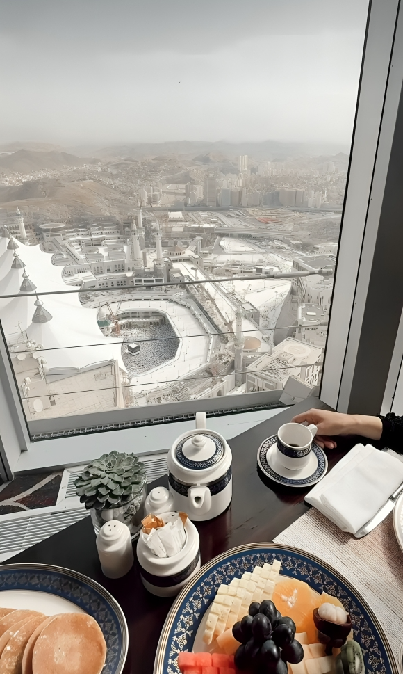 7 Potret Kamar Hotel Citra Kirana saat Berhaji, View Ka'bah!