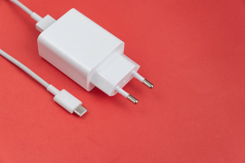 5 Tips Menjaga Kabel Charger Smartphone Tetap Bersih dan Kinclong