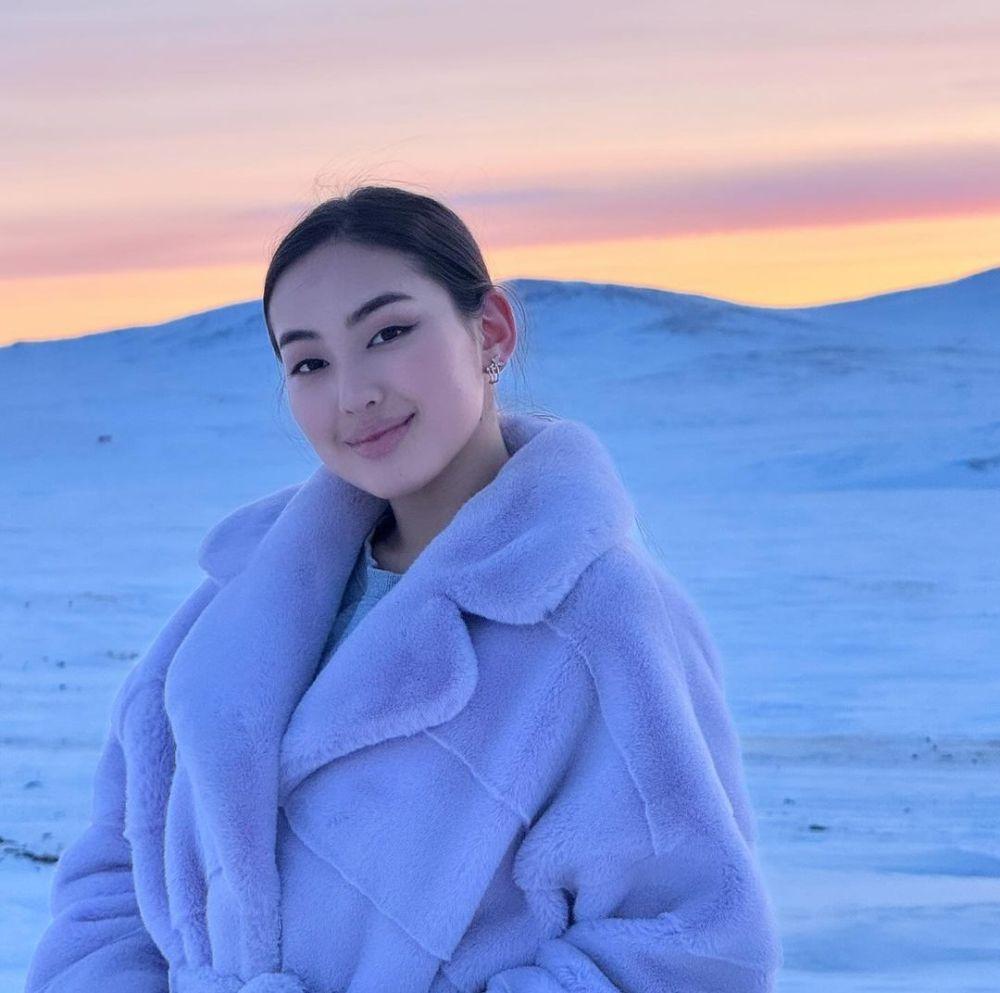 Potret Mino Nominzul Miss Universe Mongolia 2024, Stunning!