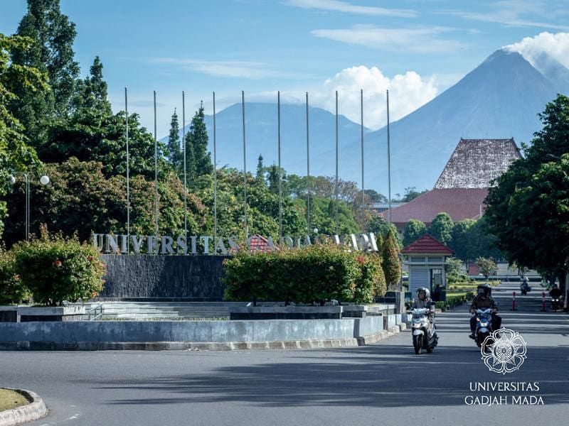 Cerita Mahasiswa UGM Bantu Persalinan di Tengah Lautan Lepas