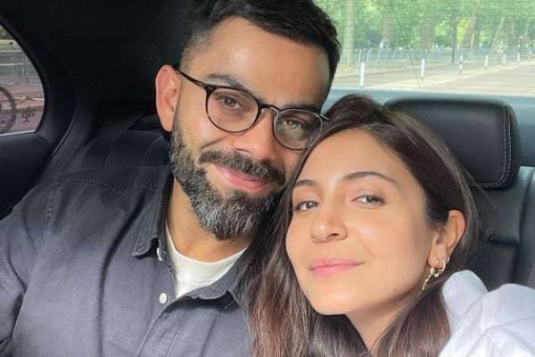 10 Potret Bukti Bucinnya Virat Kohli Pada Anushka Sharma