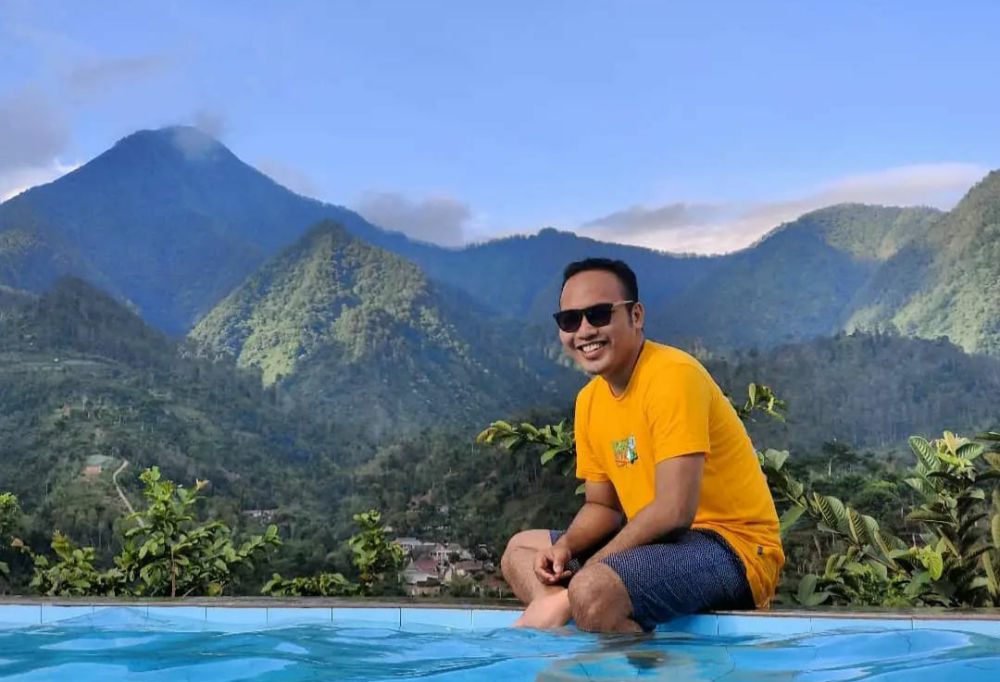 Pesona Soko Langit Wonogiri, Sensasi Berenang dengan View pegunungan