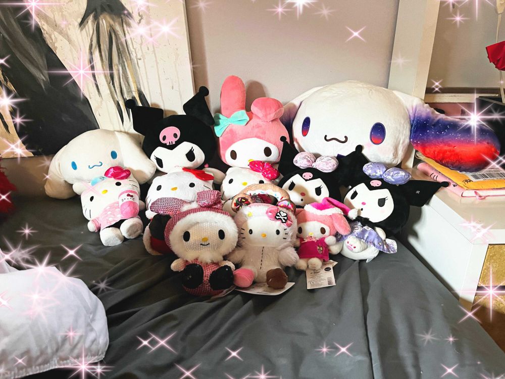 8 Potret Koleksi Boneka Sanrio, Jumlahnya Bikin Syok!