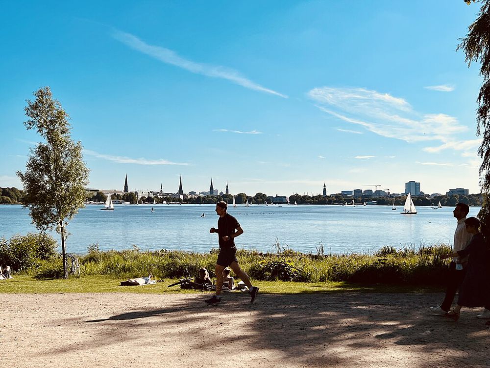 5 Wisata Gratis di Dekat Volksparkstadion Hamburg, Gak Bikin Bosan! 