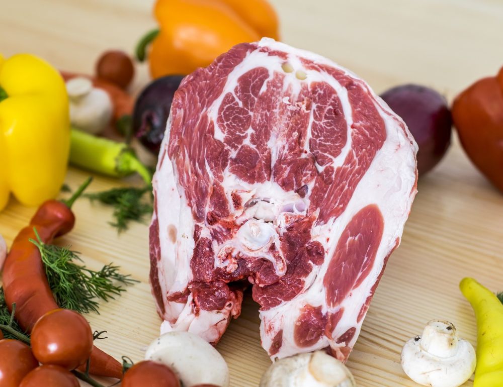 7 Tips Ampuh Hilangkan Bau Prengus Daging Kambing, Sudah Coba?